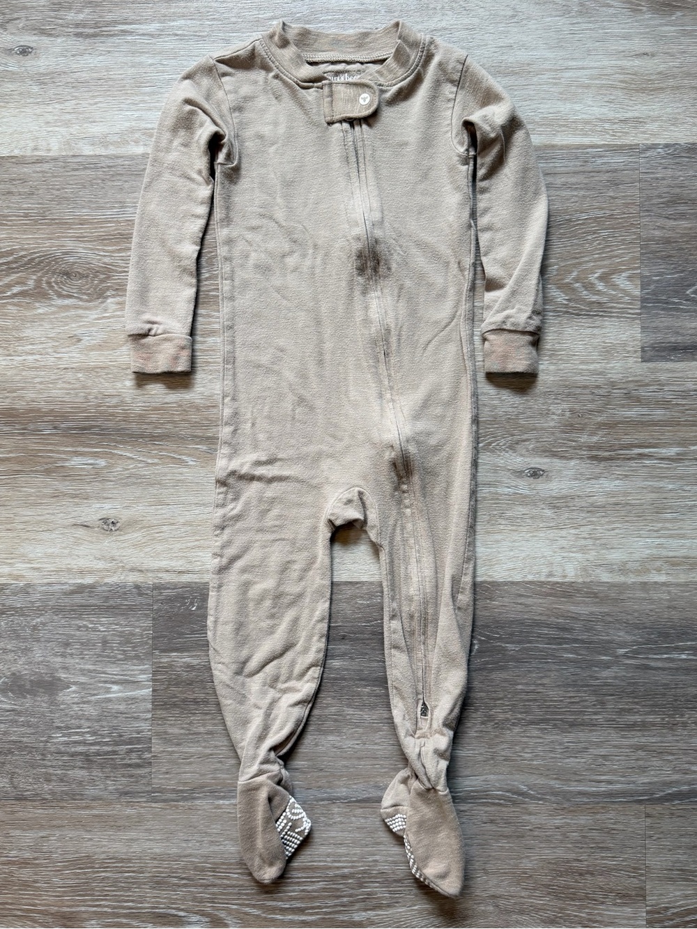 Burt’s Bees Baby. Honeysoft, Snug Fit, one-piece Jammies. 12 mos. Tan